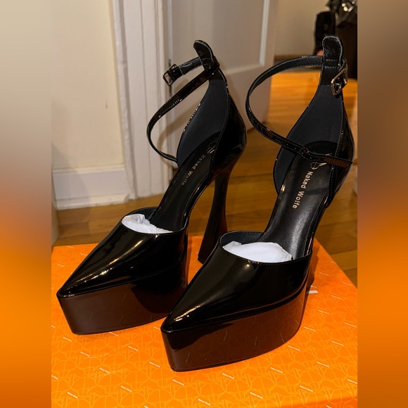 NAKED WOLFE HEELS
STYLE: Daria Black
SIZE: 7US/4UK/37EU - Picture 4 of 6